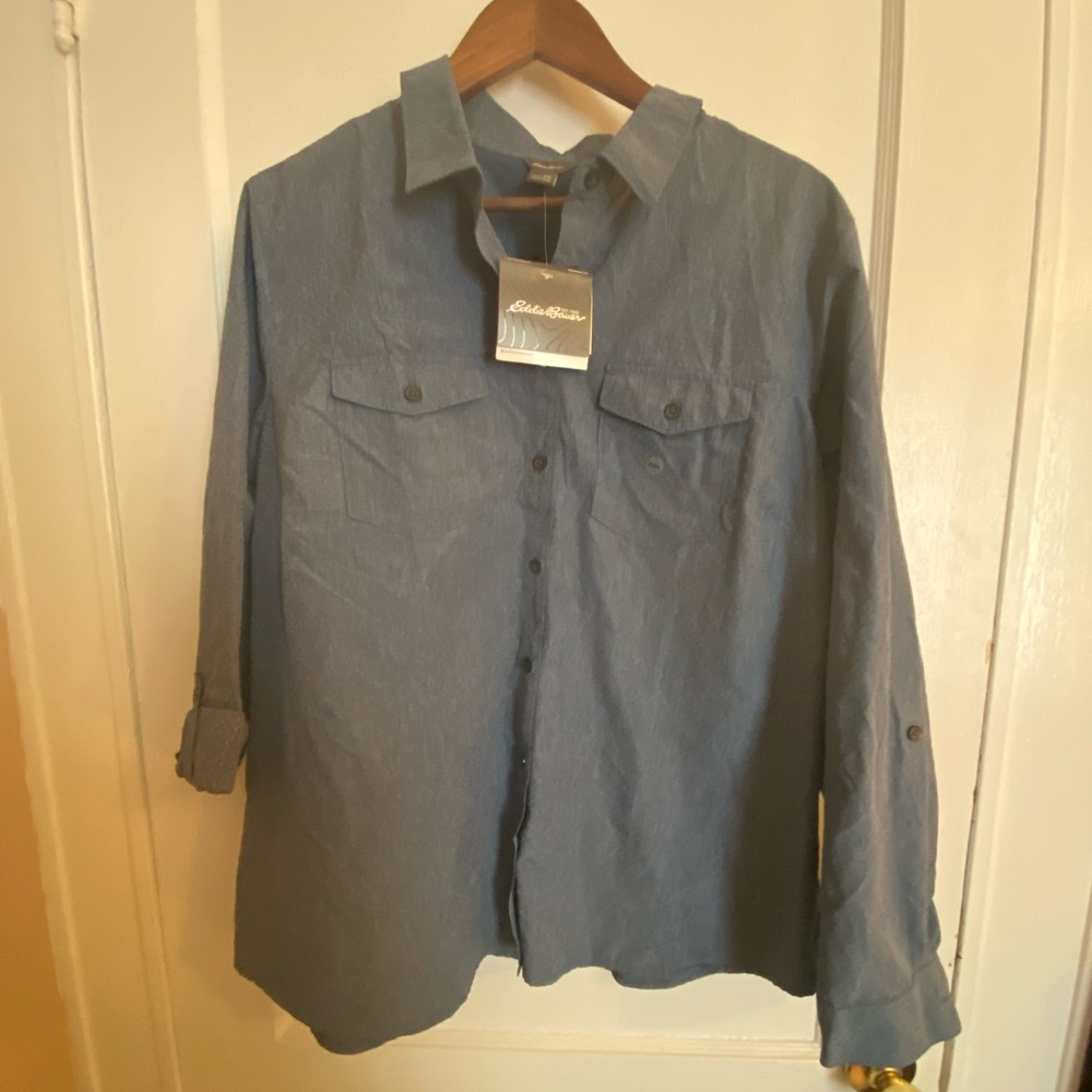 NWT Eddie Bauer blue button down shirt